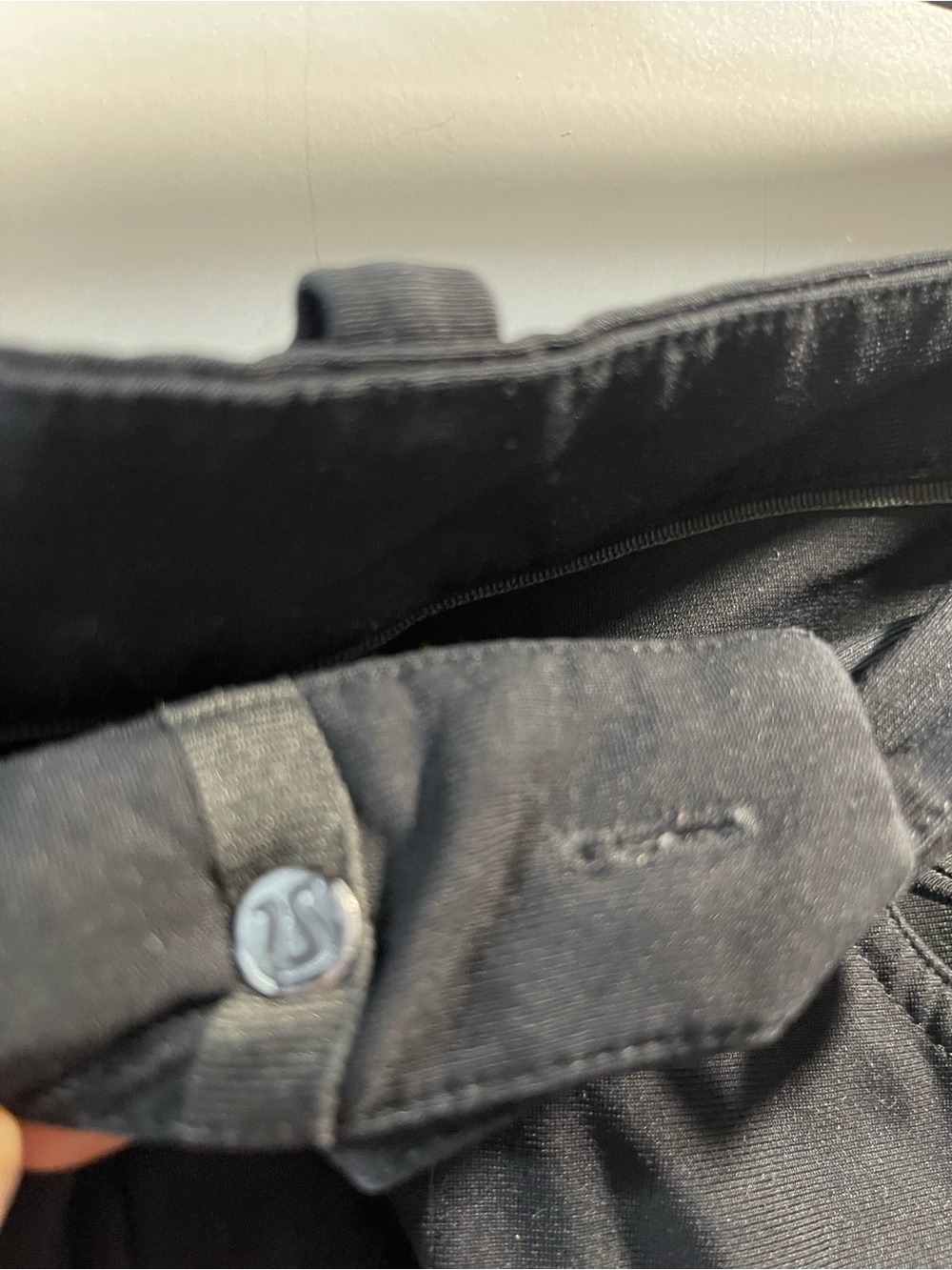 lululemon athletica Black Athletic Pants with Logo Button Size Missing Flawed - Picture 6 of 7